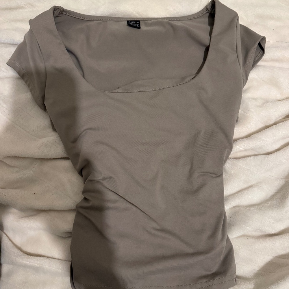SHEIN tan tshirt, M size